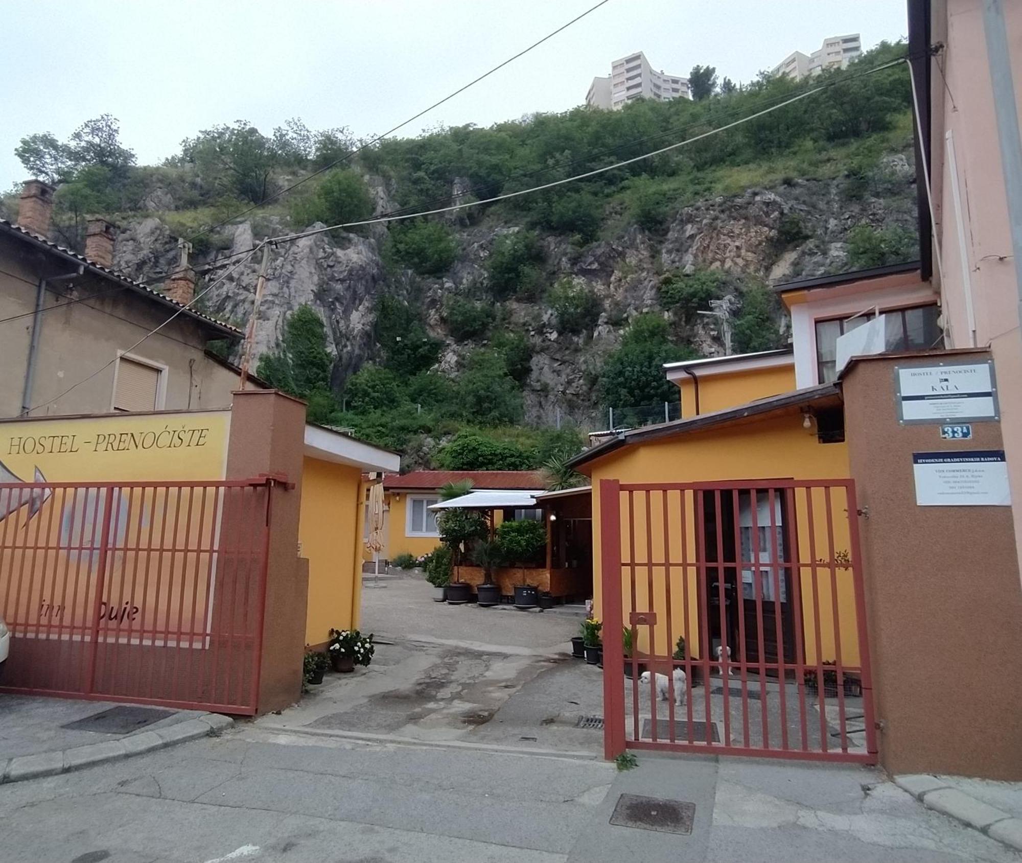 Hotel In Kala Rijeka Exterior foto